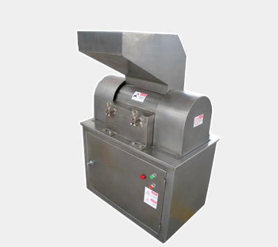 WF系列強(qiáng)力粗碎機(jī)，強(qiáng)力破碎機(jī)